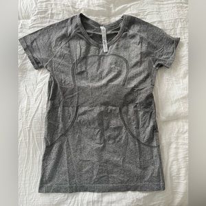 Lulu lemon short sleeve Swiftly Tech top